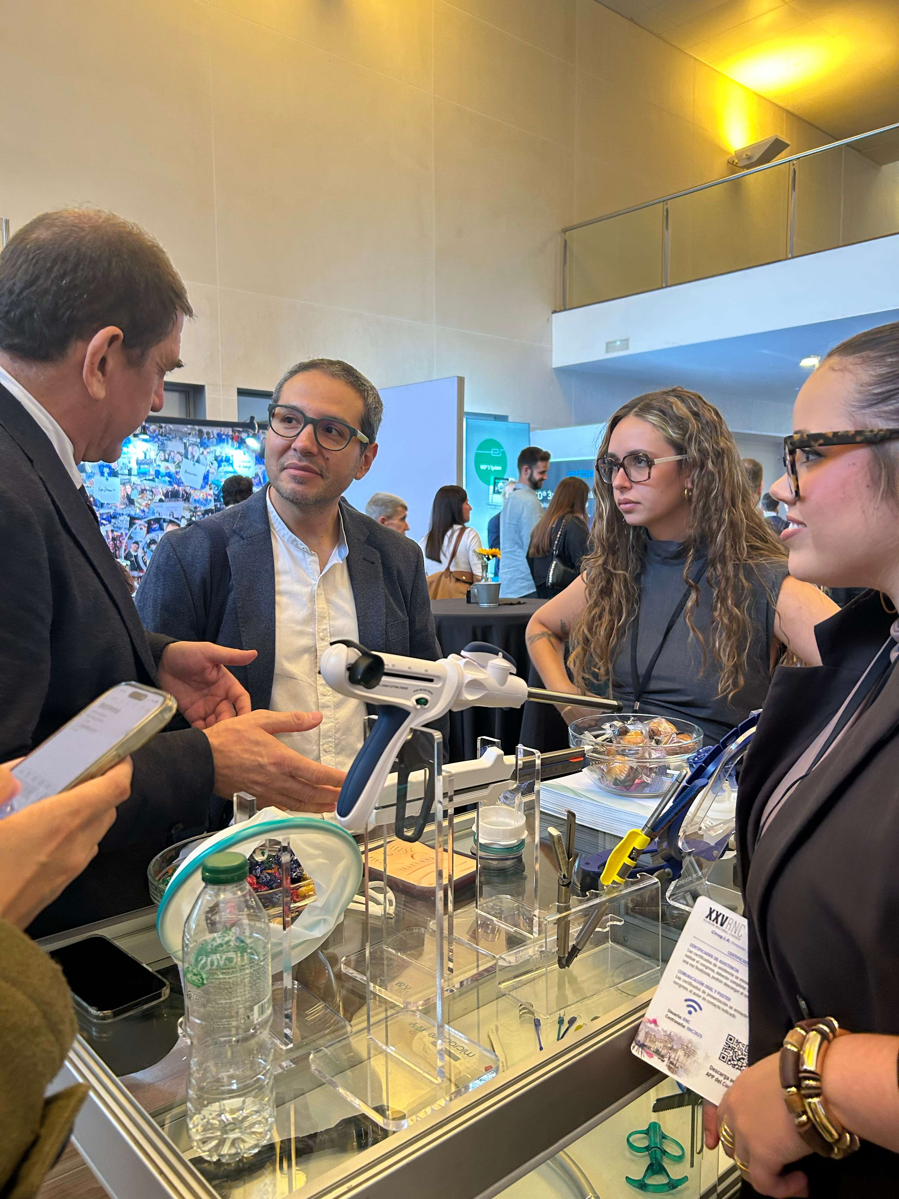 1762590736478091.jpg 11070736_00.jpg